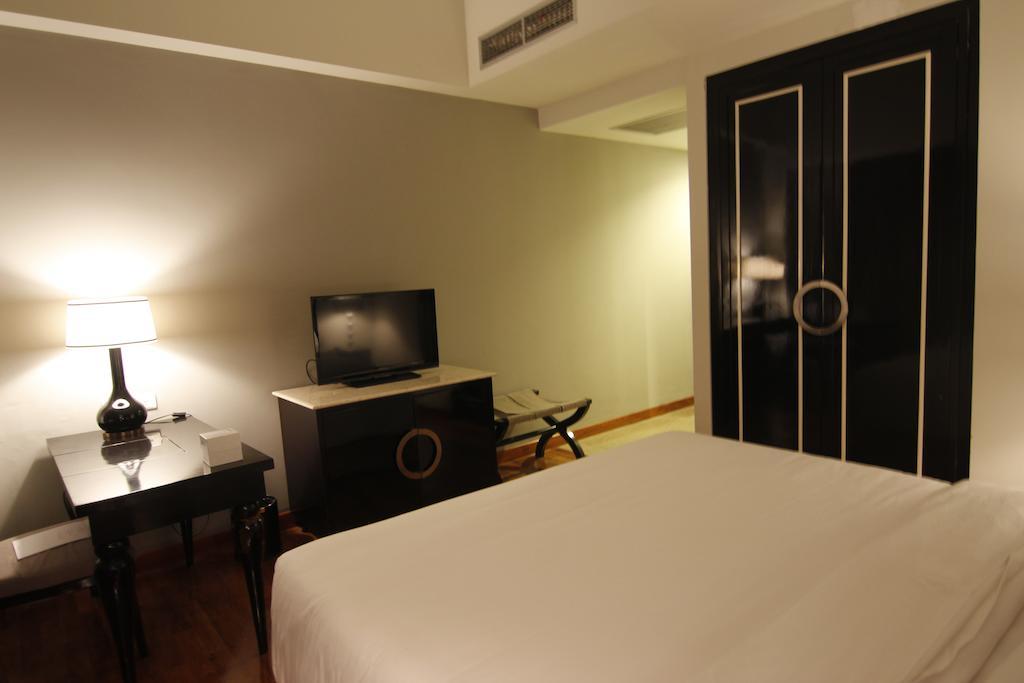 蒂拉德亚酒店 雅加达 客房 照片